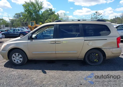 2007 Hyundai Entourage Gls/Limited/Se z USA, uszkodzony, nr VIN KNDMC233776027696